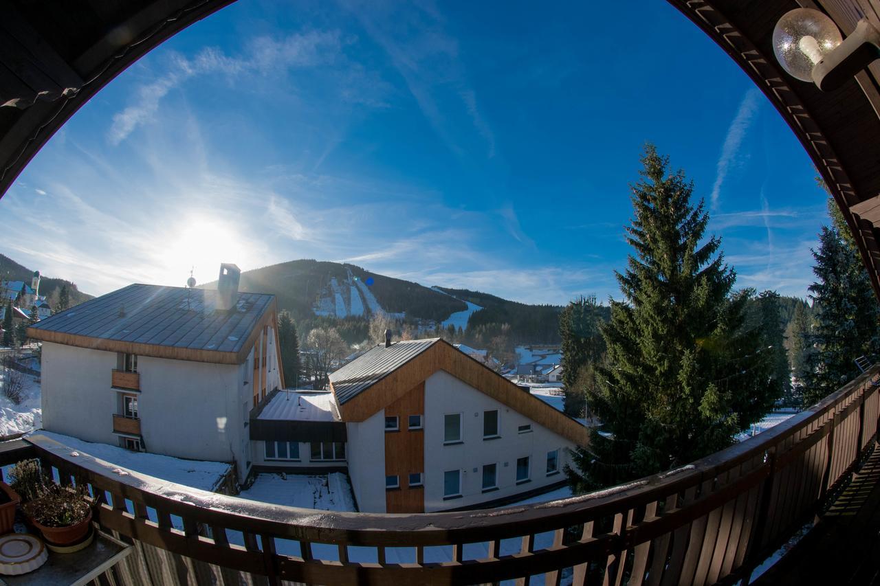 Pension Ploc Harrachov Extérieur photo